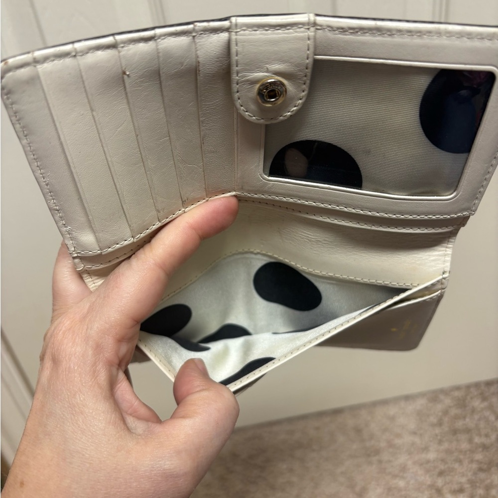 Kate Spade New York long wallet light blue white black polka dots snap close EUC - Picture 8 of 16
